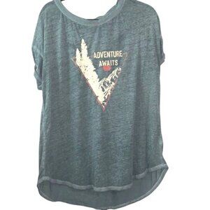 Maurices Adventure Awaits Graphic Tee Shirt XL Green Short Sleeve High-Low Hem W